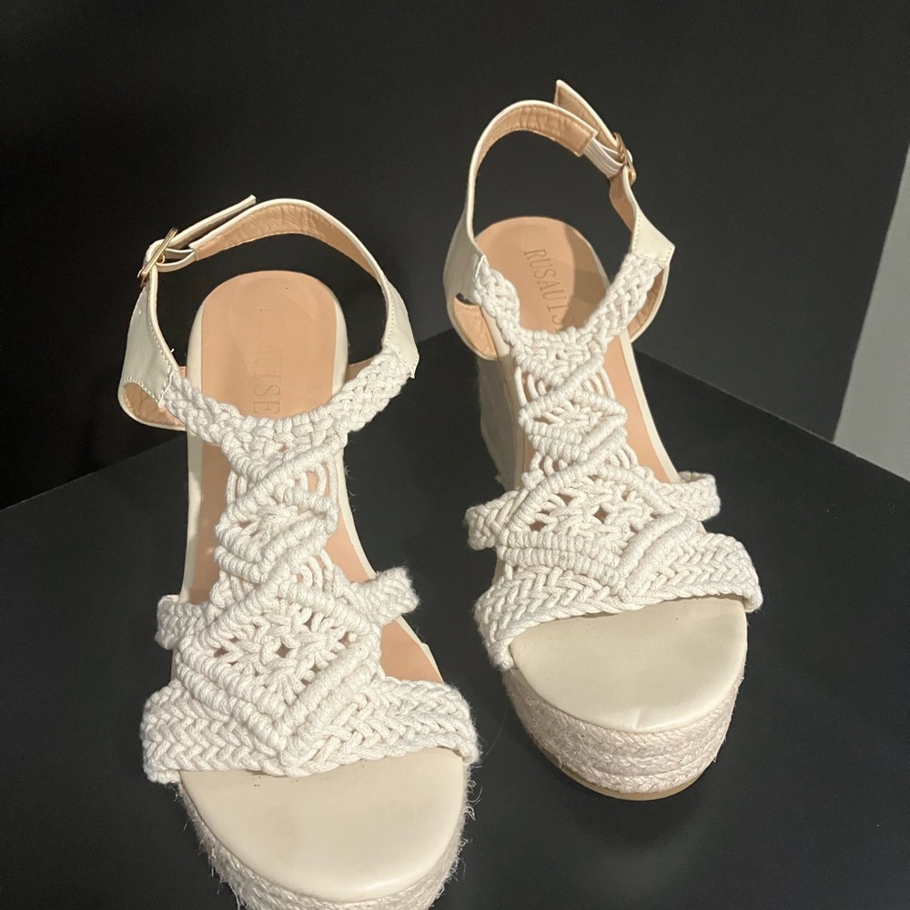 Chic Cream Espadrille Sandals